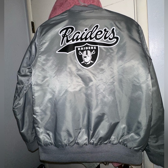 OAKLAND Raiders Bomber Jacket New, Worn Once! - Picture 2 of 4